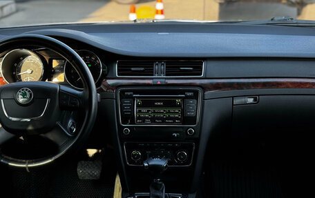 Skoda Superb III рестайлинг, 2011 год, 889 000 рублей, 15 фотография