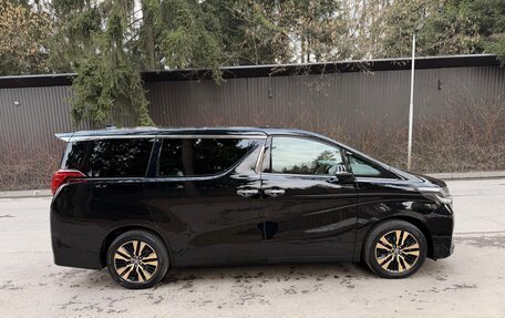 Toyota Alphard III, 2021 год, 4 900 000 рублей, 5 фотография