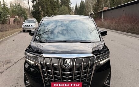 Toyota Alphard III, 2021 год, 4 900 000 рублей, 2 фотография