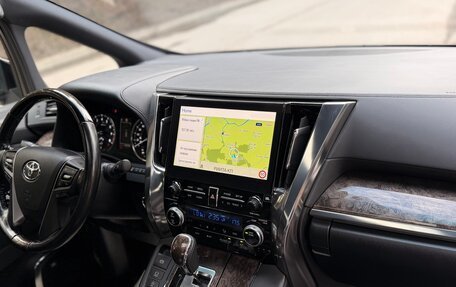 Toyota Alphard III, 2021 год, 4 900 000 рублей, 15 фотография