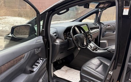 Toyota Alphard III, 2021 год, 4 900 000 рублей, 20 фотография
