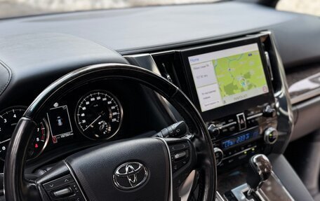 Toyota Alphard III, 2021 год, 4 900 000 рублей, 22 фотография