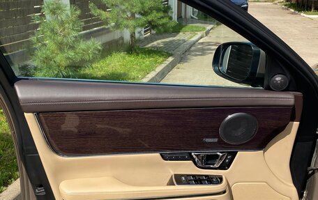 Jaguar XJ IV (X351), 2016 год, 2 400 000 рублей, 20 фотография