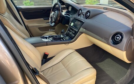 Jaguar XJ IV (X351), 2016 год, 2 400 000 рублей, 25 фотография