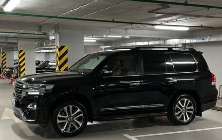 Toyota Land Cruiser 200, 2015 год, 6 399 000 рублей, 16 фотография