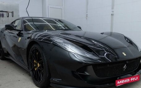 Ferrari 812, 2017 год, 28 000 000 рублей, 7 фотография