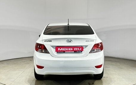 Hyundai Solaris II рестайлинг, 2011 год, 435 000 рублей, 8 фотография