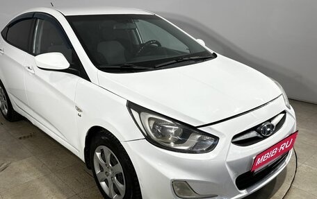 Hyundai Solaris II рестайлинг, 2011 год, 435 000 рублей, 15 фотография