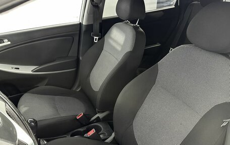 Hyundai Solaris II рестайлинг, 2011 год, 435 000 рублей, 22 фотография