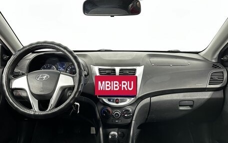 Hyundai Solaris II рестайлинг, 2011 год, 435 000 рублей, 18 фотография