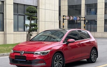 Volkswagen Golf VIII, 2021 год, 1 570 000 рублей, 3 фотография