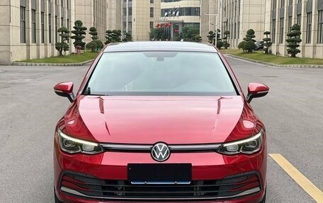 Volkswagen Golf VIII, 2021 год, 1 570 000 рублей, 2 фотография