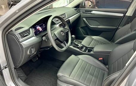 Skoda Superb III рестайлинг, 2023 год, 2 050 000 рублей, 10 фотография