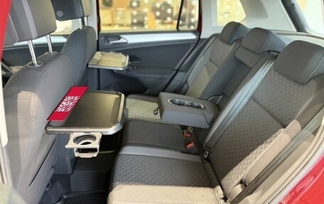 Volkswagen Tiguan II, 2017 год, 2 020 000 рублей, 17 фотография