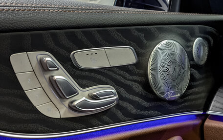 Mercedes-Benz E-Класс, 2020 год, 5 500 000 рублей, 30 фотография