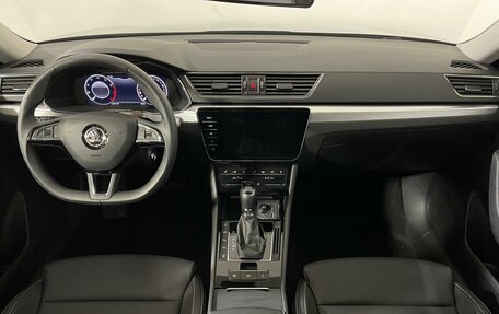 Skoda Superb III рестайлинг, 2025 год, 3 700 000 рублей, 10 фотография