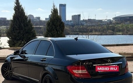 Mercedes-Benz C-Класс, 2013 год, 1 500 000 рублей, 5 фотография