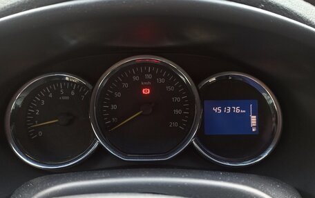 Renault Sandero II рестайлинг, 2017 год, 470 000 рублей, 4 фотография