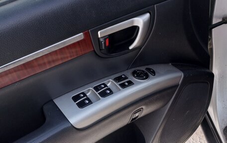 Hyundai Santa Fe III рестайлинг, 2008 год, 900 000 рублей, 16 фотография