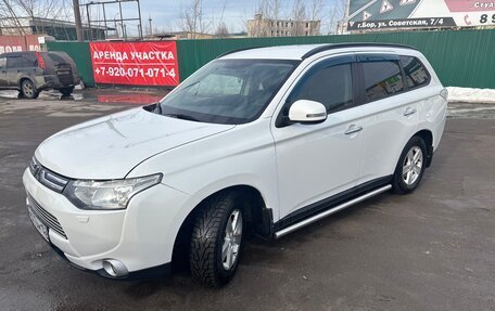 Mitsubishi Outlander III рестайлинг 3, 2012 год, 1 350 000 рублей, 8 фотография