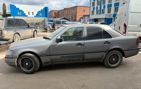 Mercedes-Benz C-Класс, 1996 год, 200 000 рублей, 2 фотография