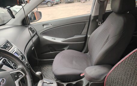 Hyundai Solaris II рестайлинг, 2013 год, 640 000 рублей, 9 фотография