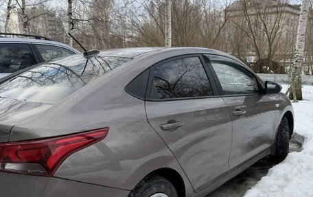 Hyundai Solaris II рестайлинг, 2021 год, 1 530 000 рублей, 4 фотография