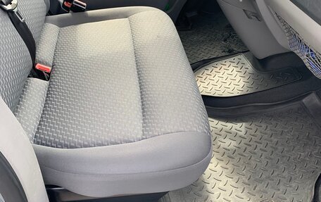 Volkswagen Transporter T5 рестайлинг, 2012 год, 1 400 000 рублей, 10 фотография