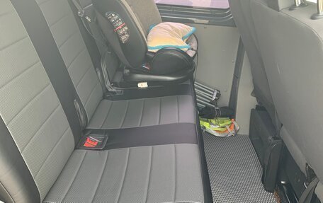 Volkswagen Transporter T5 рестайлинг, 2012 год, 1 400 000 рублей, 9 фотография