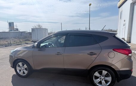 Hyundai ix35 I рестайлинг, 2013 год, 899 000 рублей, 2 фотография