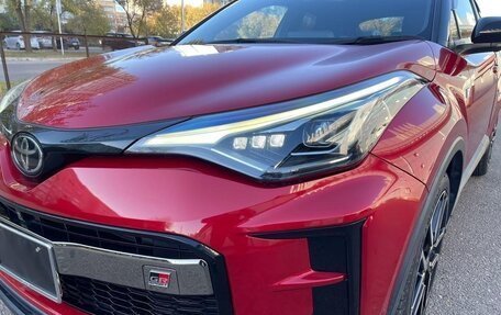 Toyota C-HR I рестайлинг, 2022 год, 1 850 000 рублей, 3 фотография