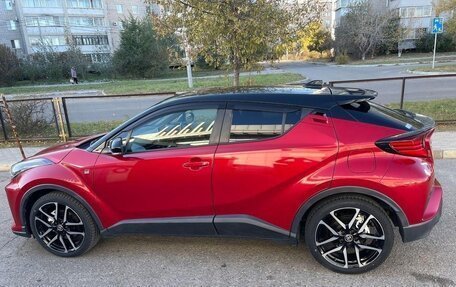 Toyota C-HR I рестайлинг, 2022 год, 1 850 000 рублей, 7 фотография