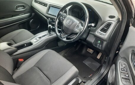 Honda Vezel, 2018 год, 1 700 000 рублей, 12 фотография