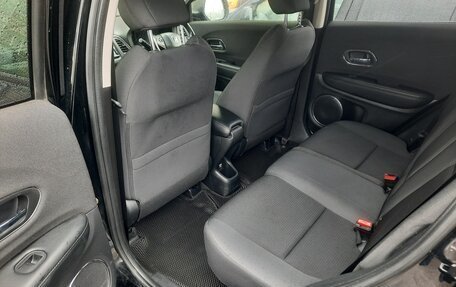 Honda Vezel, 2018 год, 1 700 000 рублей, 17 фотография