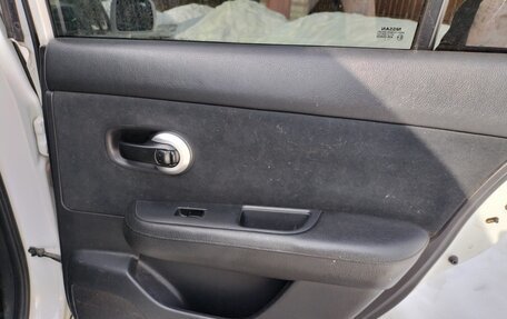 Nissan Tiida, 2011 год, 690 000 рублей, 17 фотография