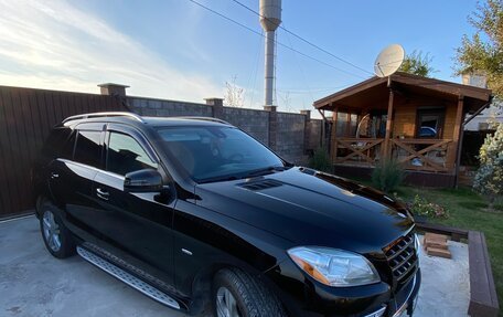 Mercedes-Benz M-Класс, 2011 год, 2 150 000 рублей, 3 фотография