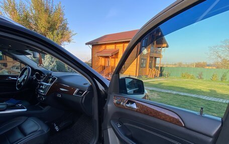 Mercedes-Benz M-Класс, 2011 год, 2 150 000 рублей, 13 фотография