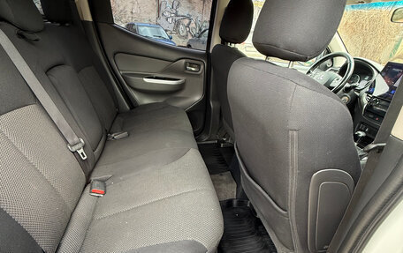 Mitsubishi L200 IV рестайлинг, 2016 год, 2 500 000 рублей, 2 фотография