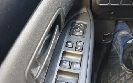 Mitsubishi Outlander III рестайлинг 3, 2019 год, 2 300 000 рублей, 12 фотография