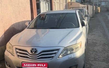 Toyota Camry, 2010 год, 750 000 рублей, 4 фотография