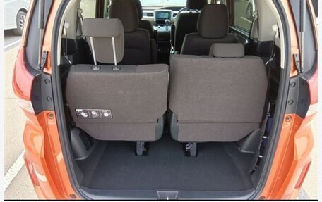 Honda Freed II, 2021 год, 1 690 000 рублей, 4 фотография