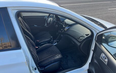 Hyundai Solaris II рестайлинг, 2016 год, 350 000 рублей, 8 фотография