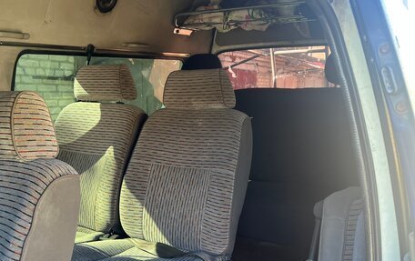 Toyota HiAce H100, 1994 год, 1 000 000 рублей, 5 фотография