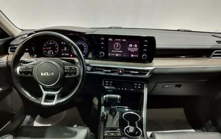 KIA K5, 2021 год, 2 900 000 рублей, 15 фотография