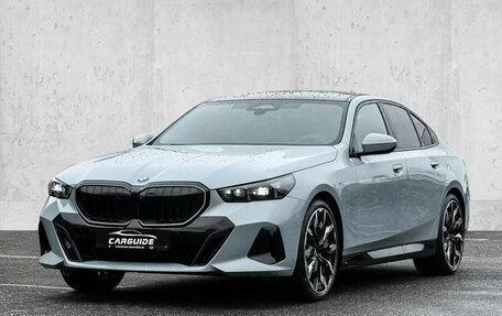 BMW 5 серия, 2025 год, 7 210 000 рублей, 1 фотография