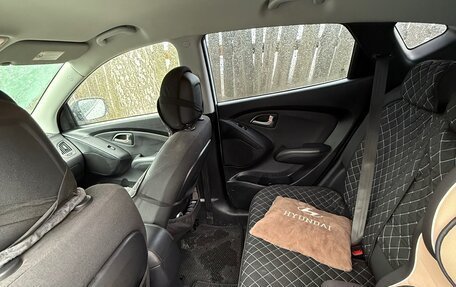 Hyundai ix35 I рестайлинг, 2010 год, 800 000 рублей, 5 фотография