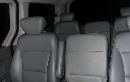 Hyundai Grand Starex Grand Starex I рестайлинг 2, 2013 год, 1 600 000 рублей, 8 фотография