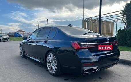 BMW 7 серия, 2020 год, 1 500 000 рублей, 12 фотография