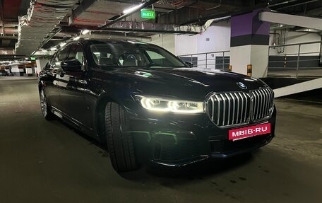 BMW 7 серия, 2020 год, 1 500 000 рублей, 3 фотография