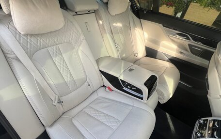 BMW 7 серия, 2020 год, 1 500 000 рублей, 24 фотография